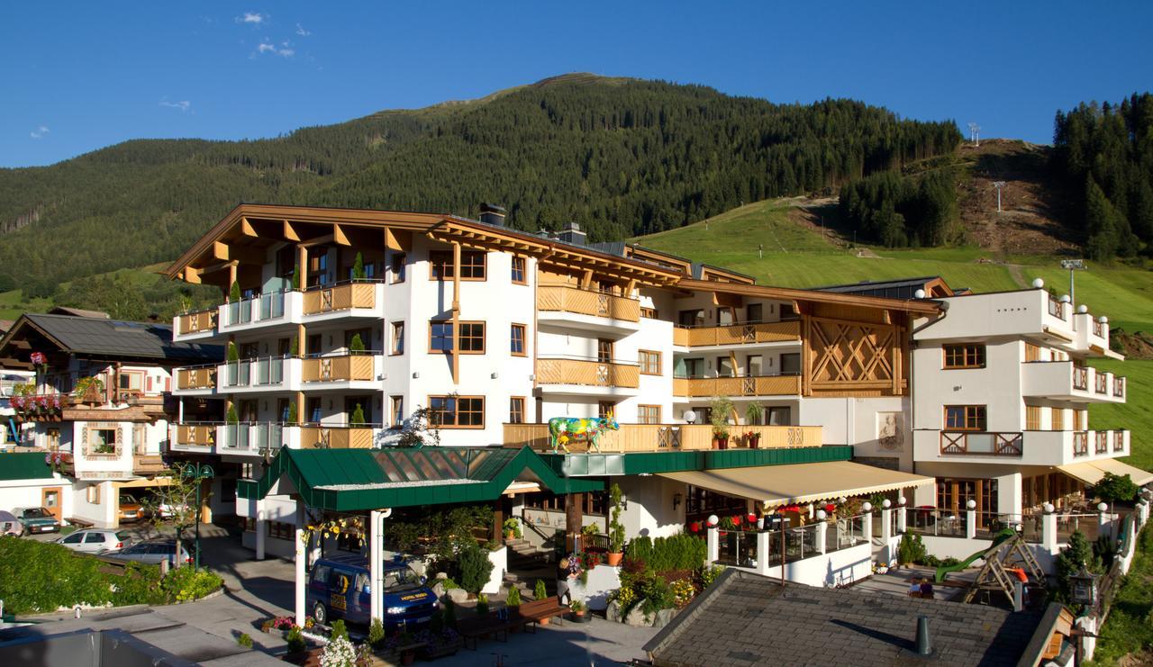 Wellness- Und Familienhotel Egger Saalbach-Hinterglemm Exterior foto