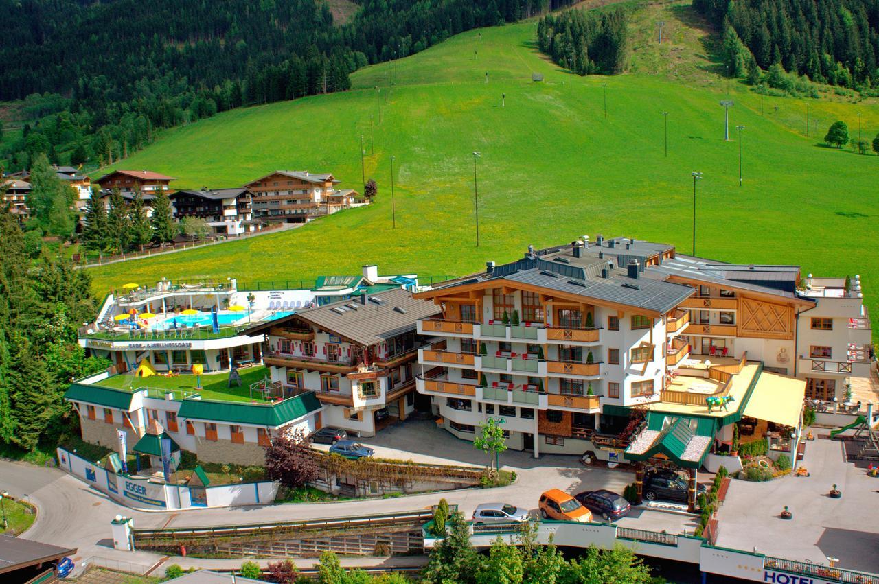 Wellness- Und Familienhotel Egger Saalbach-Hinterglemm Exterior foto